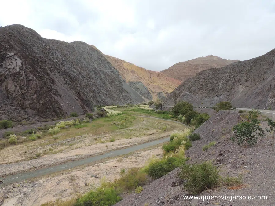 Paisaje de la Quebrada del Toro en la Ruta 51