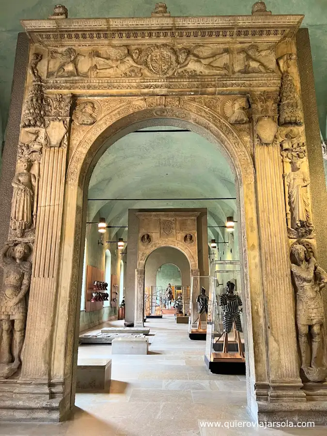 Sala de la Armería en el Museo de Arte Antiguo