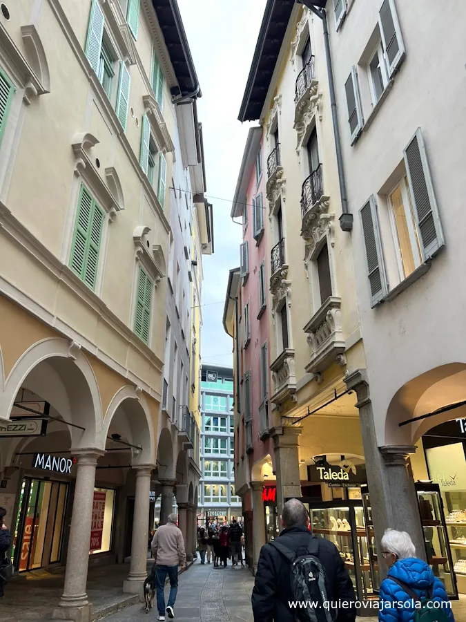 Tramo de la calle Pessina