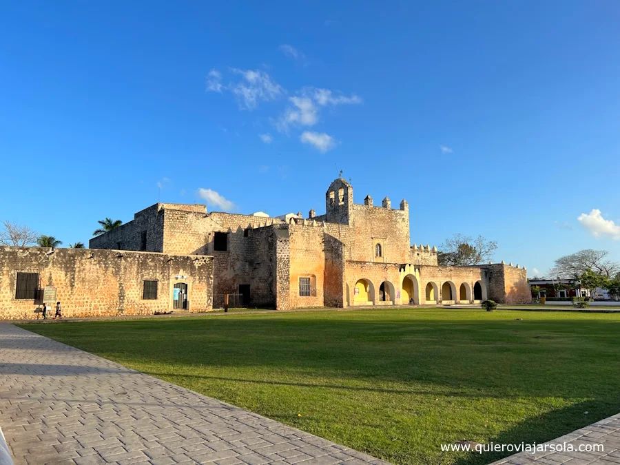 Exterior del convento