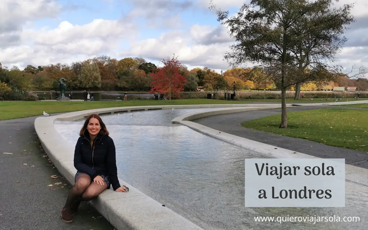 Yo en el Memorial de Diana de Gales en Hyde Park