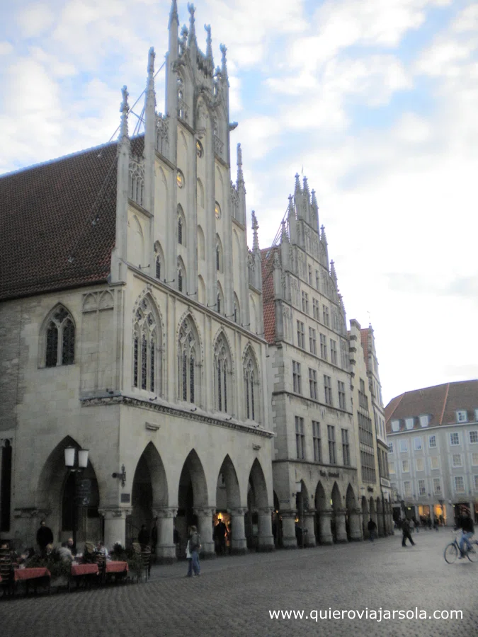 Fachada del antiguo ayuntamiento