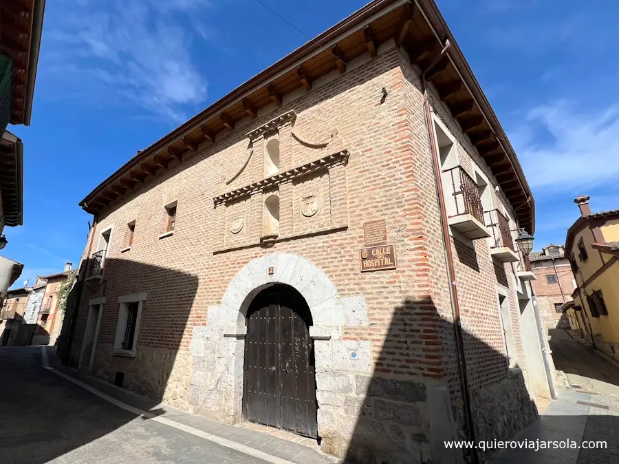 Fachada del hospital