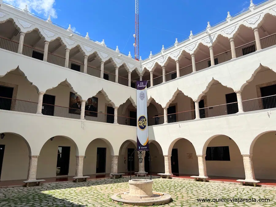 Patio de la universidad