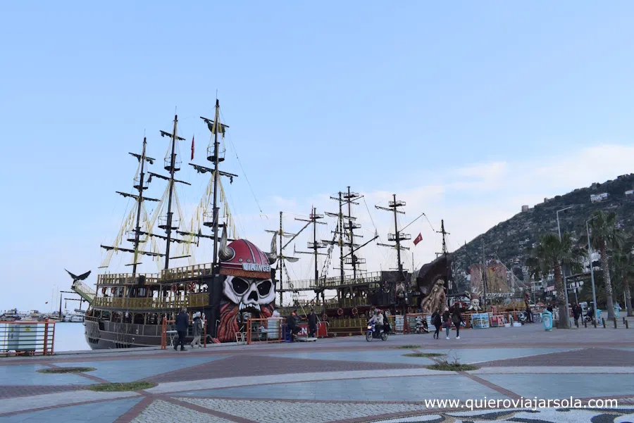 Barcos en el puerto