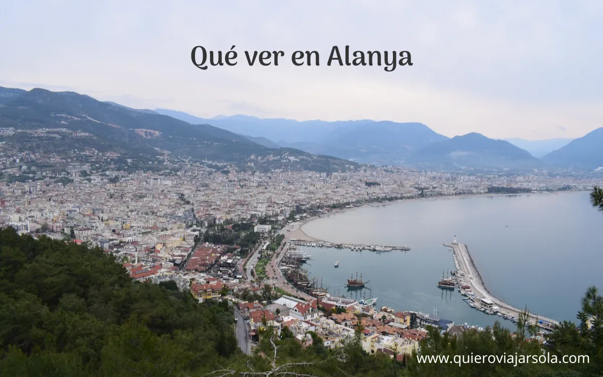 Vista de Alanya desde el castillo