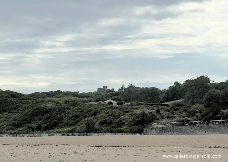 El castillo visto desde la playa