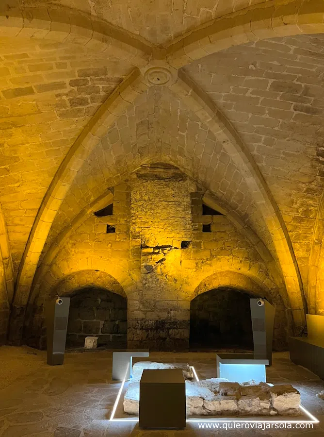 Bodega iluminada