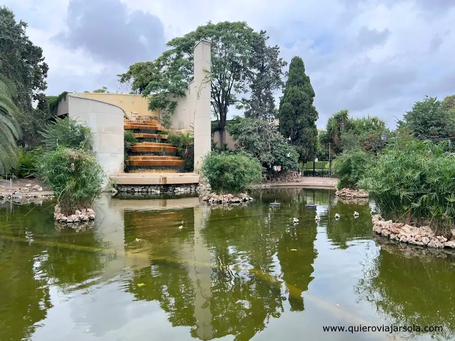 Estanque en los jardines