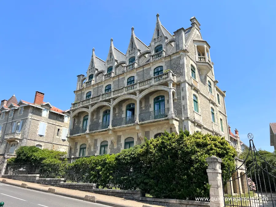 Exterior de la villa