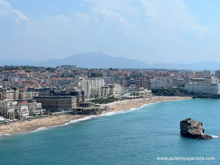 Vista de Biarritz y su playa