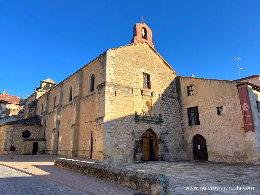 Exterior de la iglesia