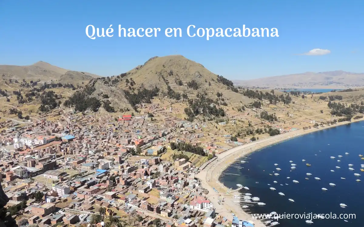 Copacabana vista desde lo alto del Cerro del Calvario